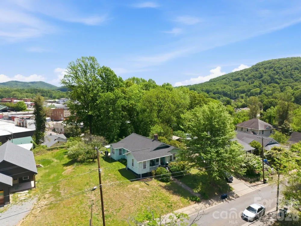 77 Pulliam Street Marion, NC 28752