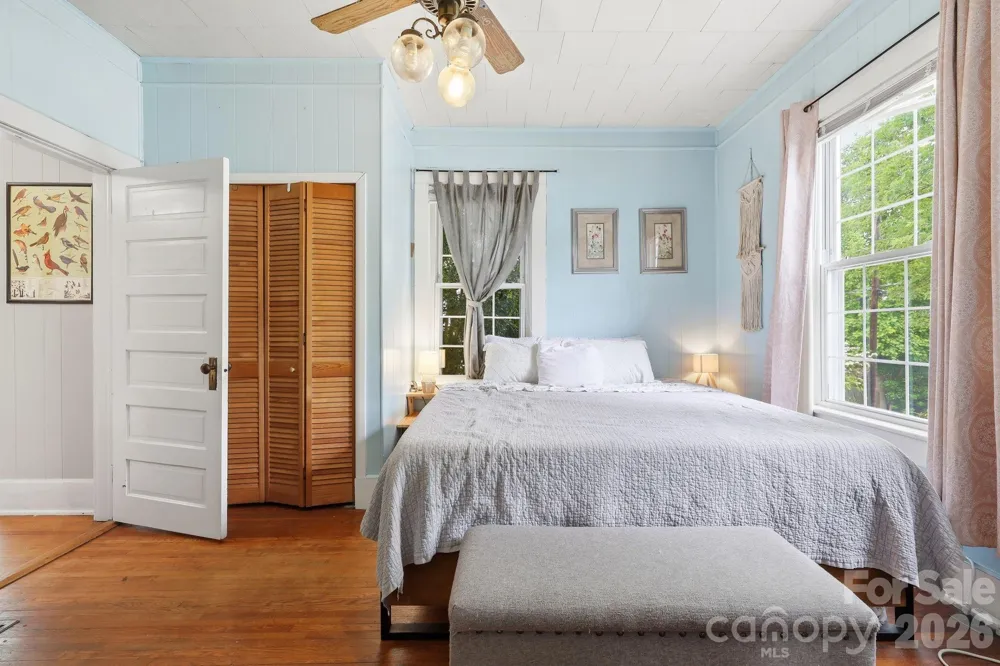 77 Pulliam Street Marion, NC 28752