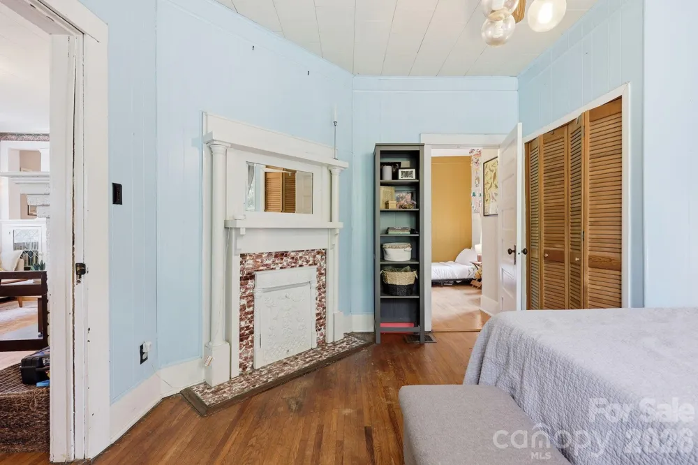 77 Pulliam Street Marion, NC 28752