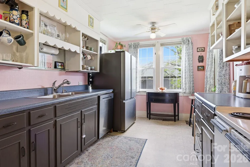 77 Pulliam Street Marion, NC 28752