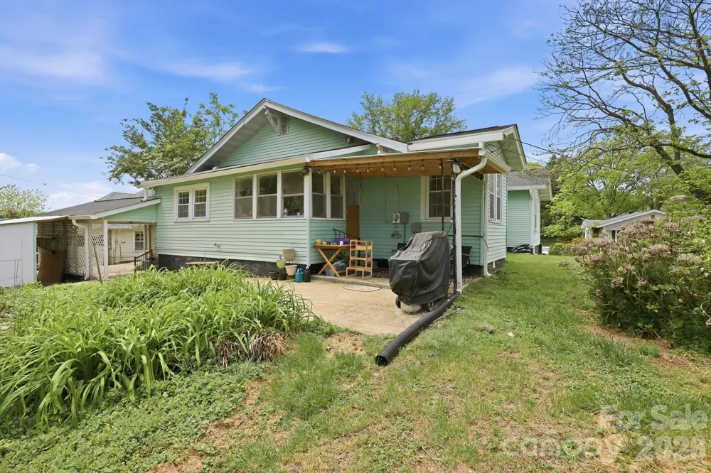 77 Pulliam Street Marion, NC 28752