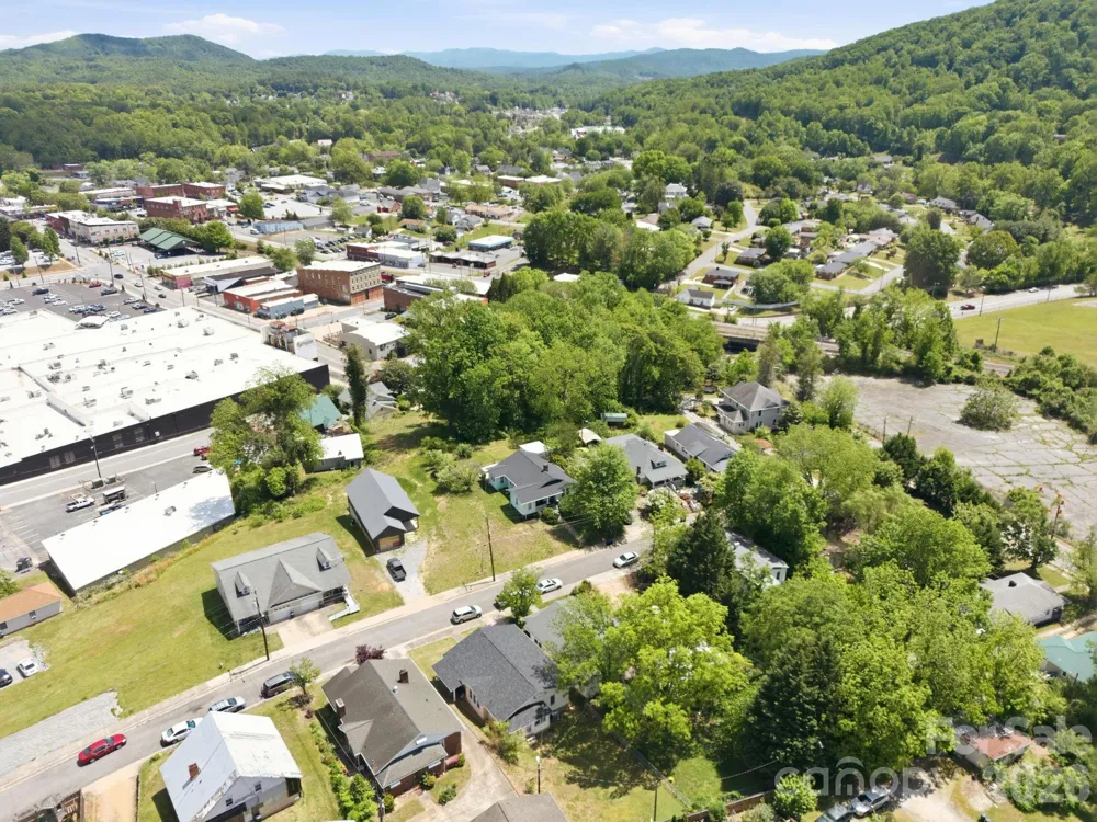 77 Pulliam Street Marion, NC 28752