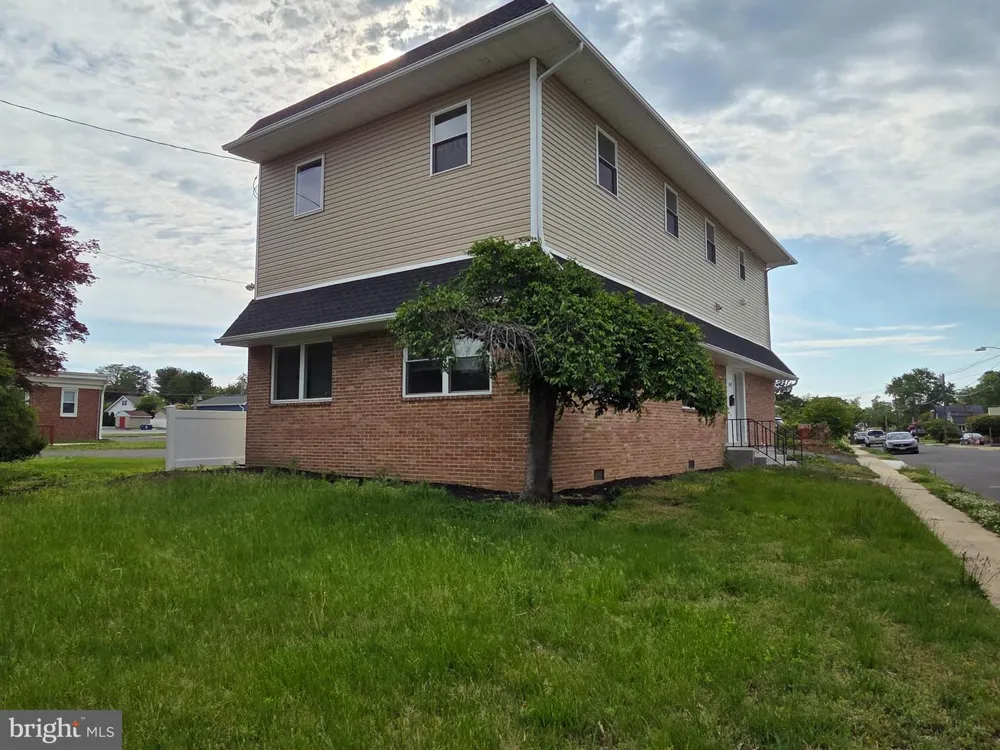 102 E CLEMENTS BRIDGE ROAD #2 Runnemede, NJ 08078