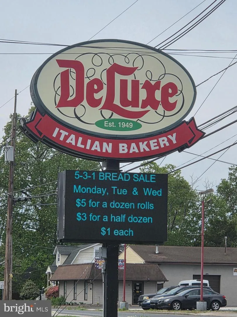 102 E CLEMENTS BRIDGE ROAD #2 Runnemede, NJ 08078