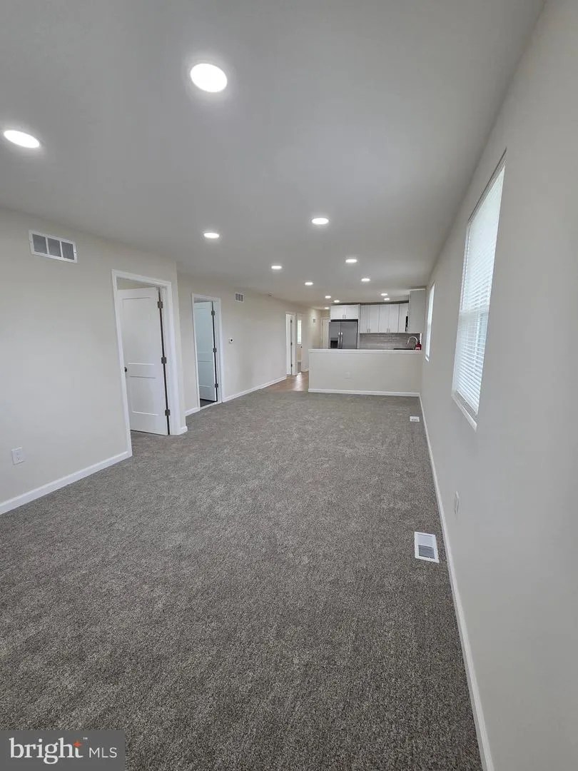 102 E CLEMENTS BRIDGE ROAD #2 Runnemede, NJ 08078