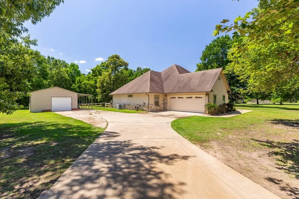 1171 Old Ewing Road Lufkin, TX 75901