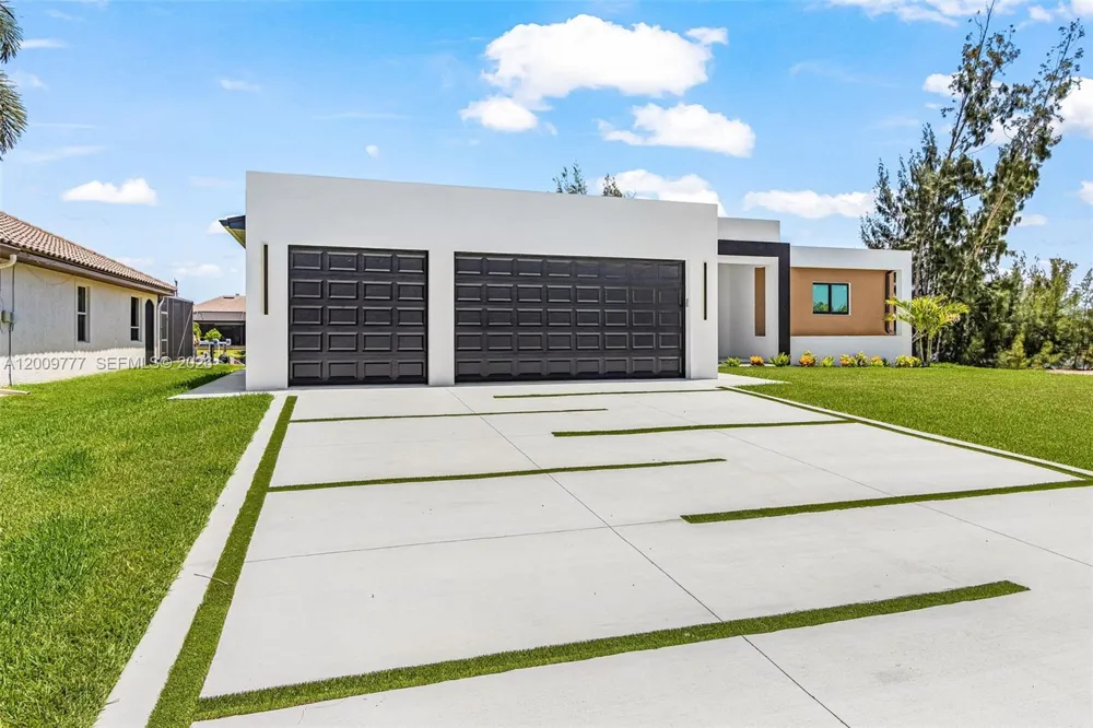 2303 NW 35 AVE Cape Coral, FL 33993