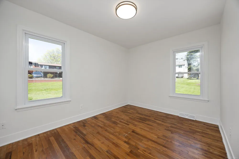 7553 Nichols Street Utica City, MI 48317