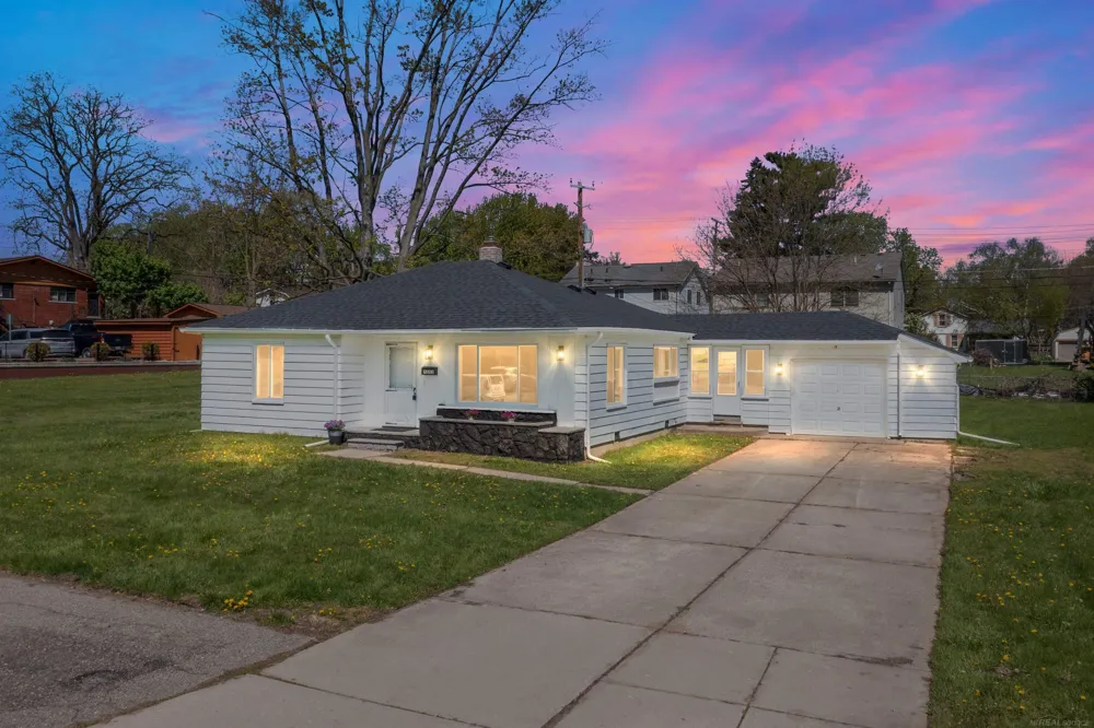 7553 Nichols Street Utica City, MI 48317