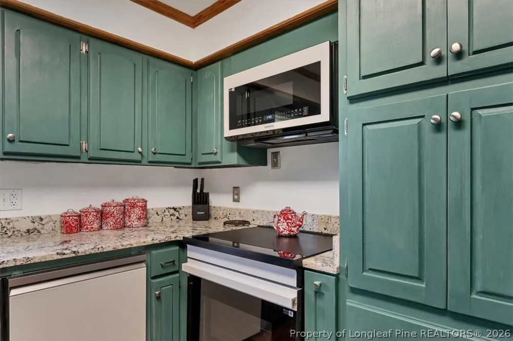 7266 Pleasant Hope Rd Road Fairmont, NC 28340
