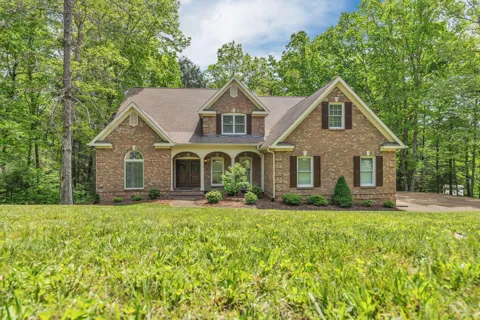 308 Creekshire Drive