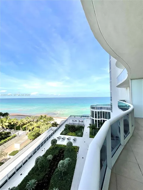 16001 Collins Ave #703