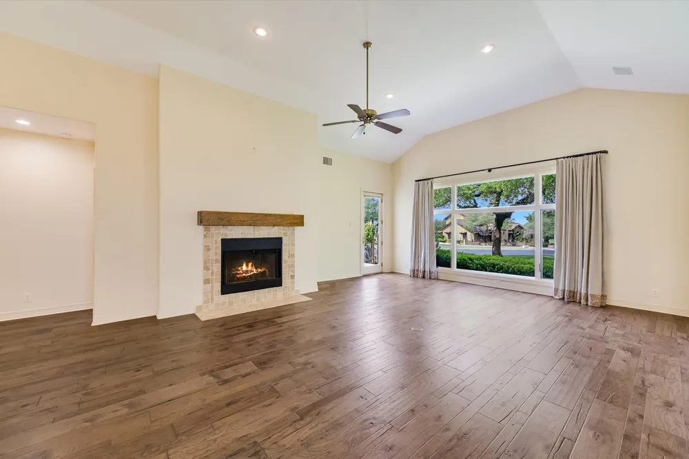 2300 FOUNDERS CIRCLE Spicewood, TX 78669