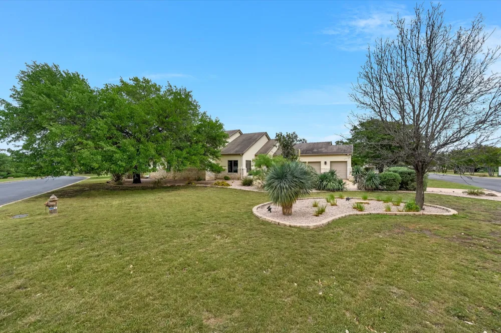 2300 FOUNDERS CIRCLE Spicewood, TX 78669