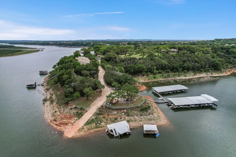2300 FOUNDERS CIRCLE Spicewood, TX 78669
