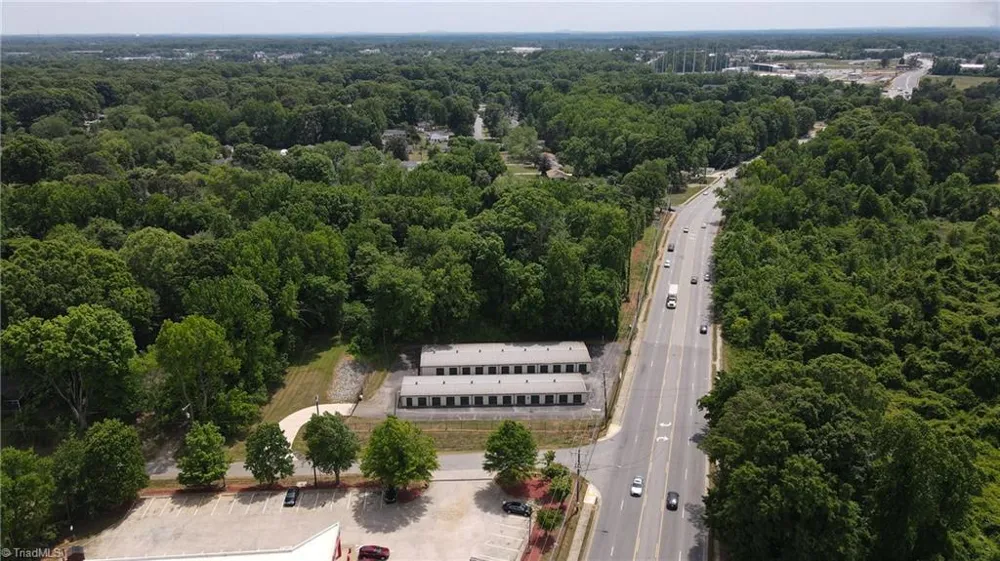 207-211 Guilford College Road Greensboro, NC 27409