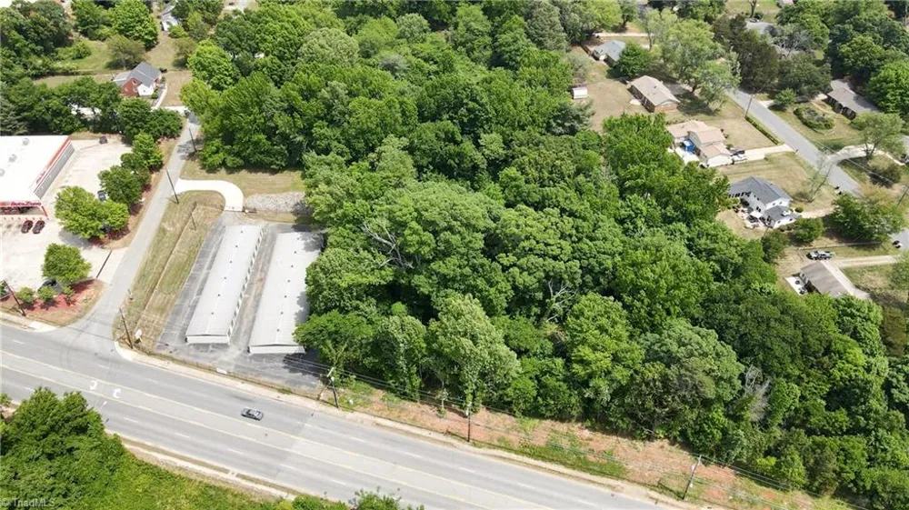 207-211 Guilford College Road Greensboro, NC 27409