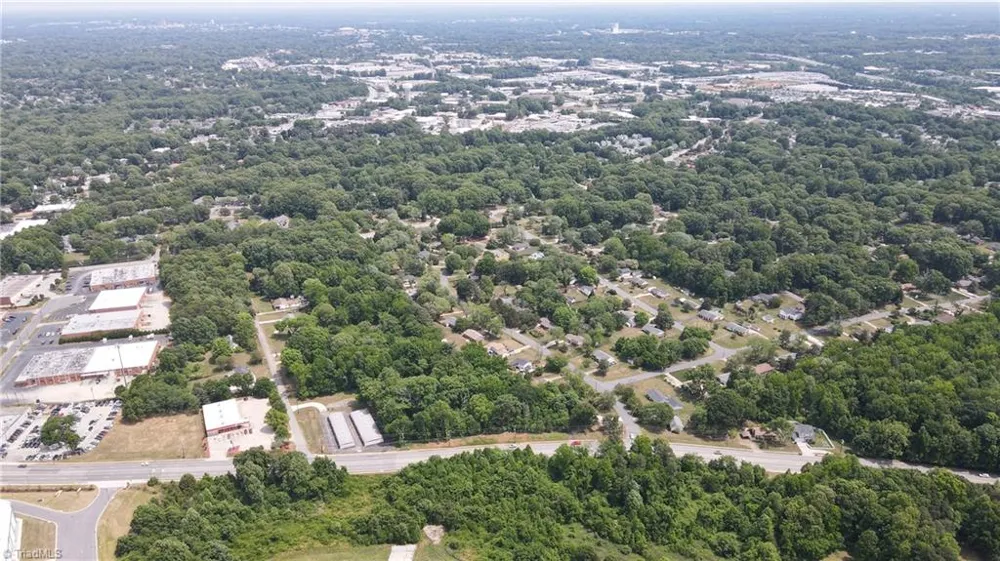 207-211 Guilford College Road Greensboro, NC 27409
