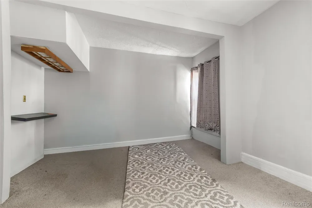 2425 W Grand Boulevard Detroit City, MI 48208