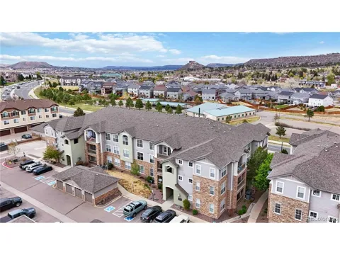 1561 Olympia Circle #304