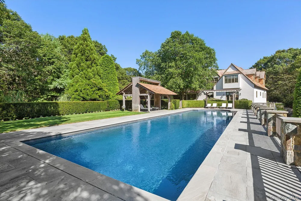 123 Abrahams Path East Hampton, NY 11937