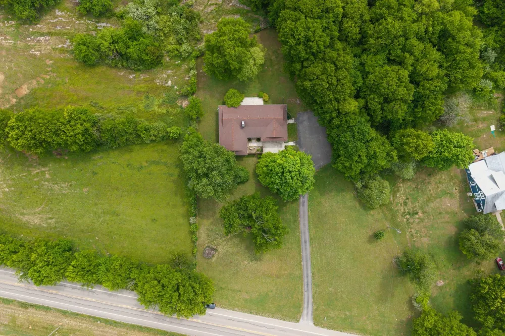 4083 Fayetteville Hwy Petersburg, TN 37144