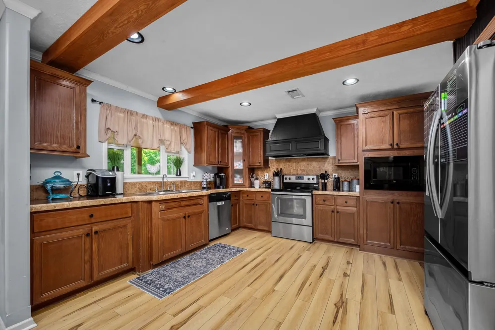 4303 Moore Ln Culleoka, TN 38451