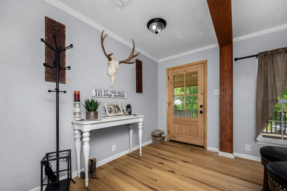 4303 Moore Ln Culleoka, TN 38451
