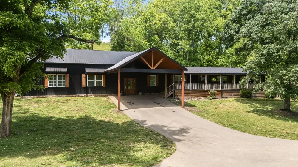 4303 Moore Ln Culleoka, TN 38451