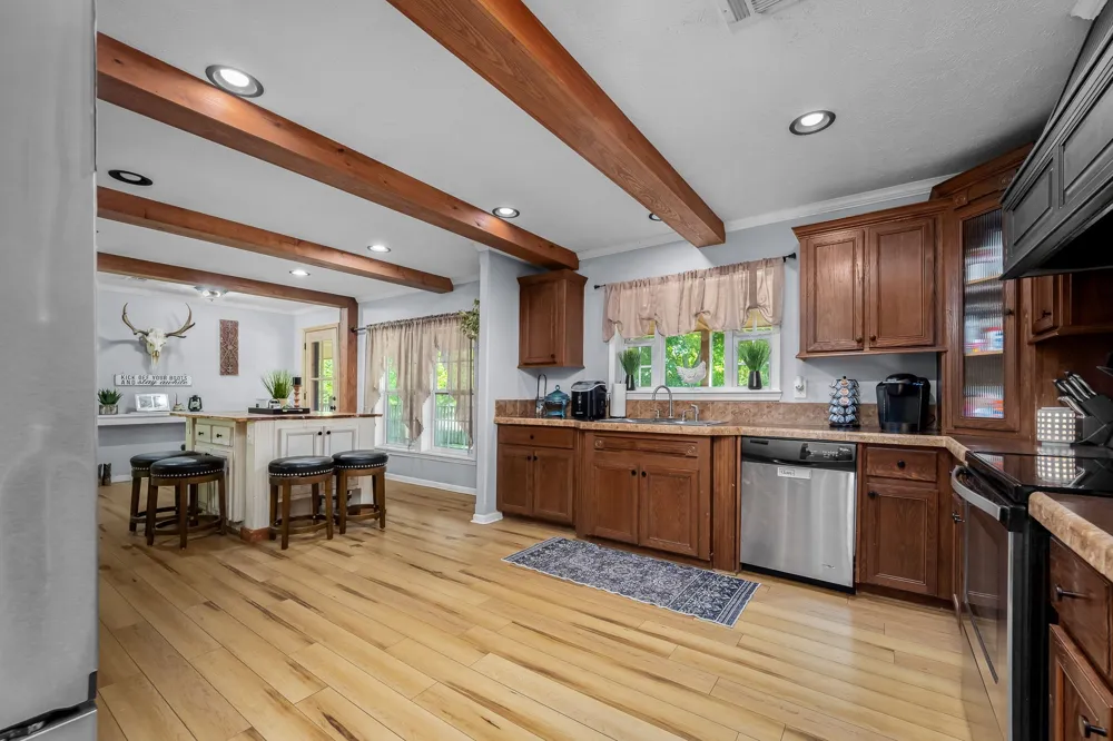4303 Moore Ln Culleoka, TN 38451