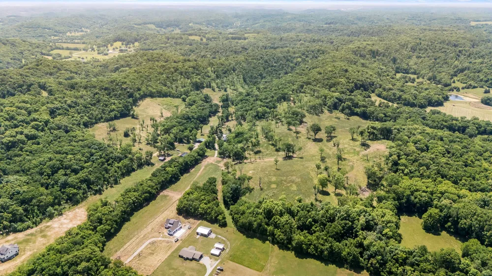 4303 Moore Ln Culleoka, TN 38451