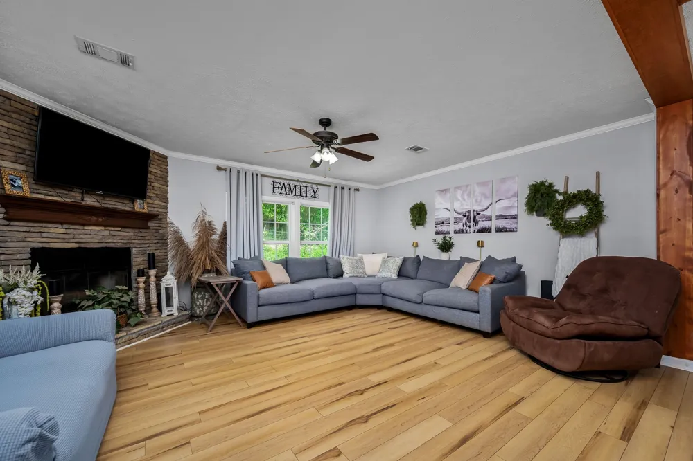 4303 Moore Ln Culleoka, TN 38451