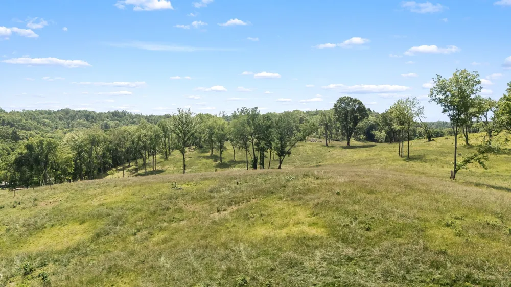 4303 Moore Ln Culleoka, TN 38451