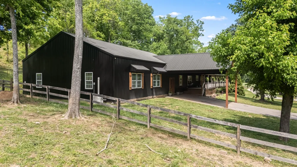 4303 Moore Ln Culleoka, TN 38451
