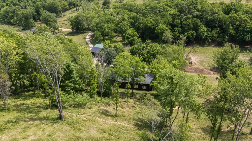 4303 Moore Ln Culleoka, TN 38451