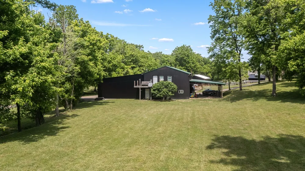 4303 Moore Ln Culleoka, TN 38451