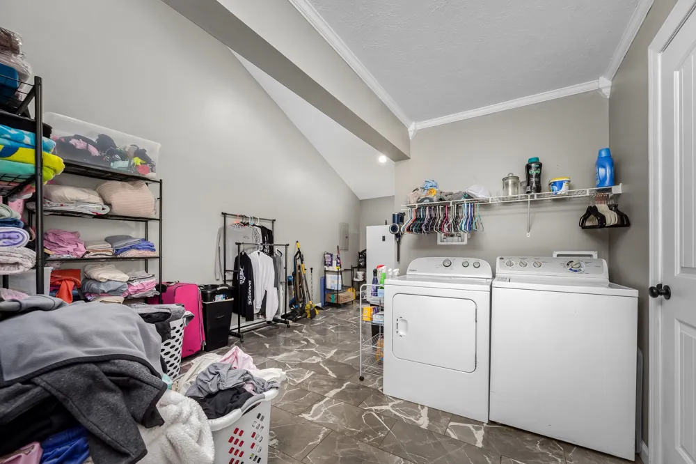 4303 Moore Ln Culleoka, TN 38451