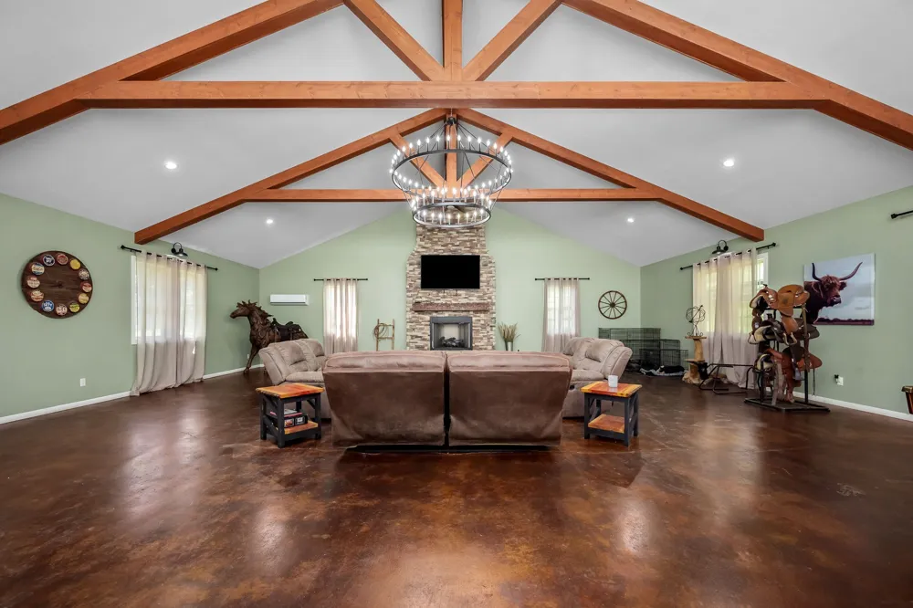 4303 Moore Ln Culleoka, TN 38451