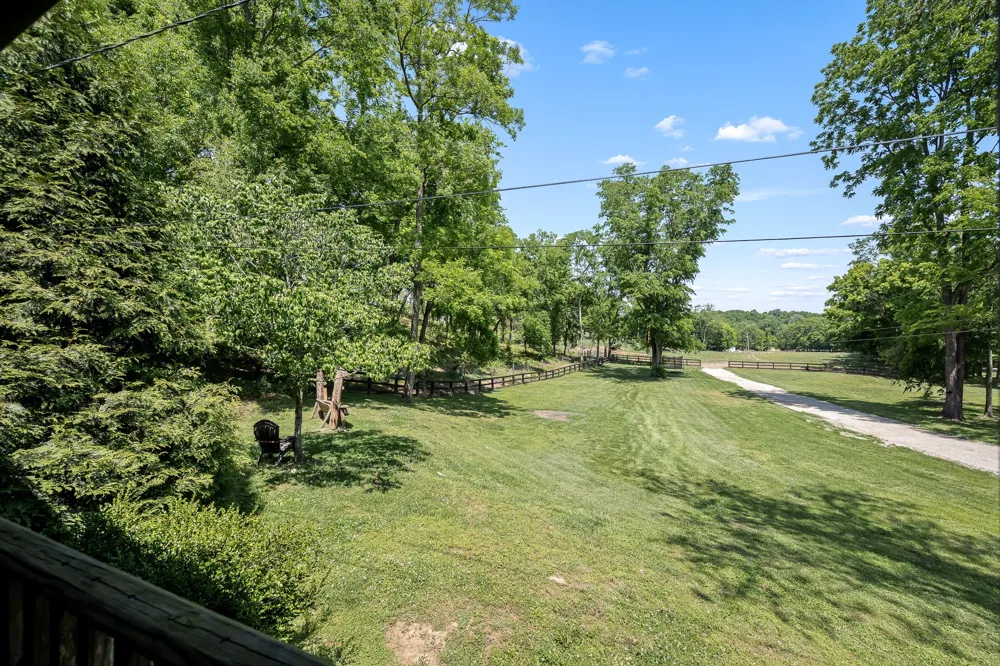 4303 Moore Ln Culleoka, TN 38451