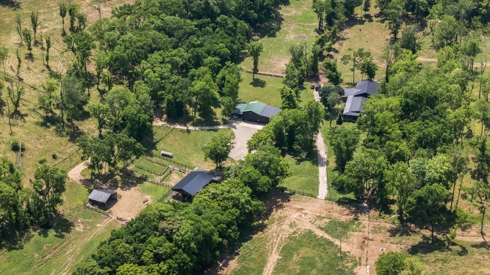 4303 Moore Ln Culleoka, TN 38451
