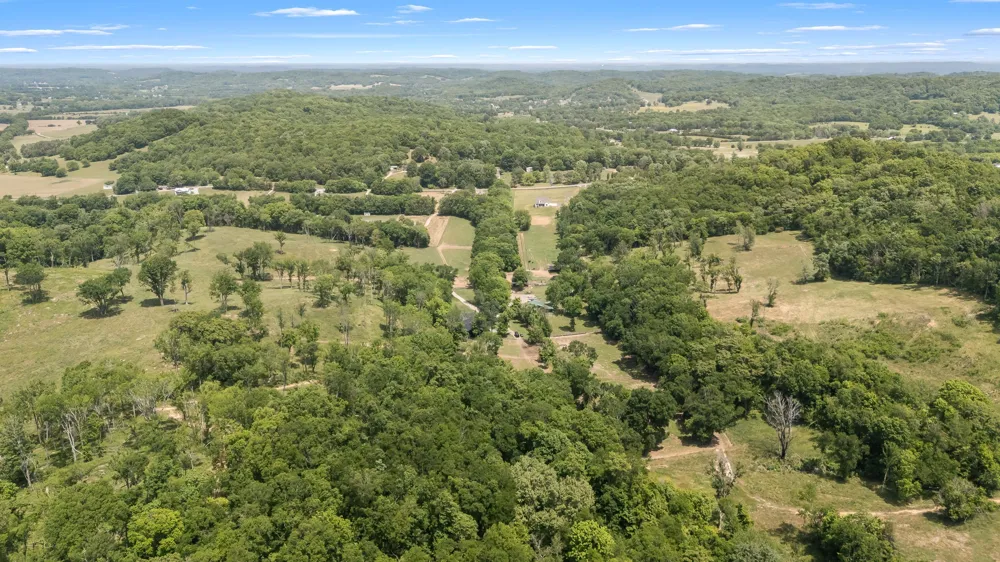 4303 Moore Ln Culleoka, TN 38451