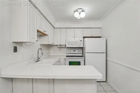 995 Cass Lake Road #144