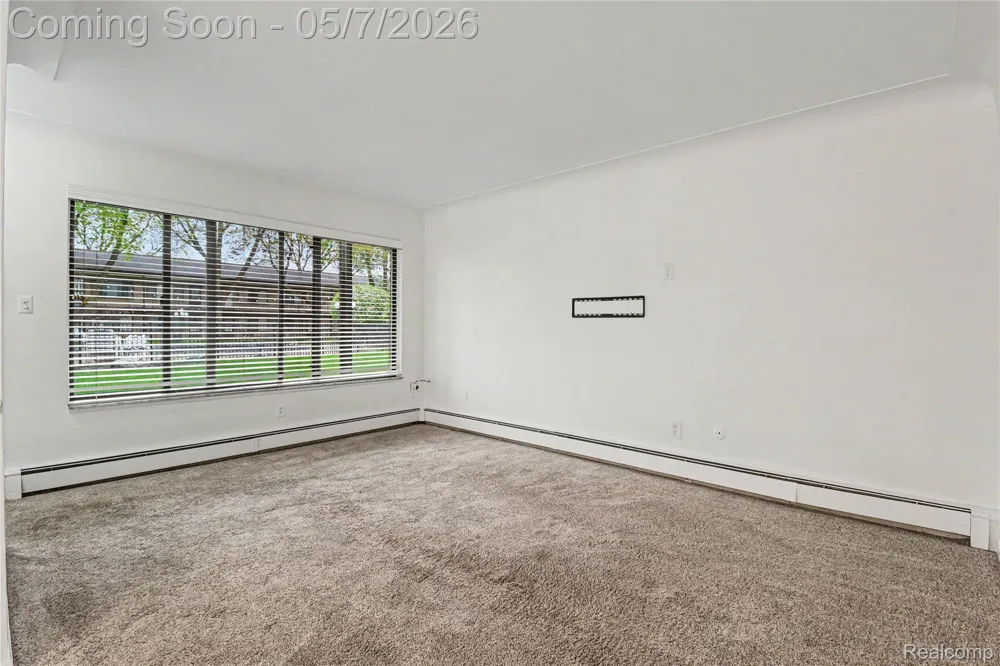 995 Cass Lake Road #144 Waterford Charter Township, MI 48328