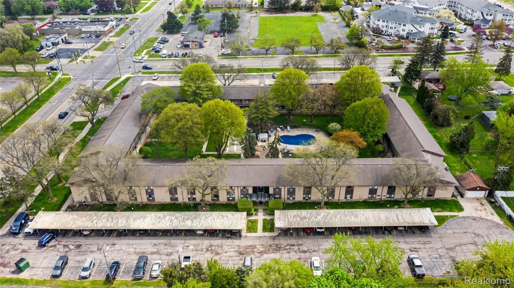 995 Cass Lake Road #144 Waterford Charter Township, MI 48328