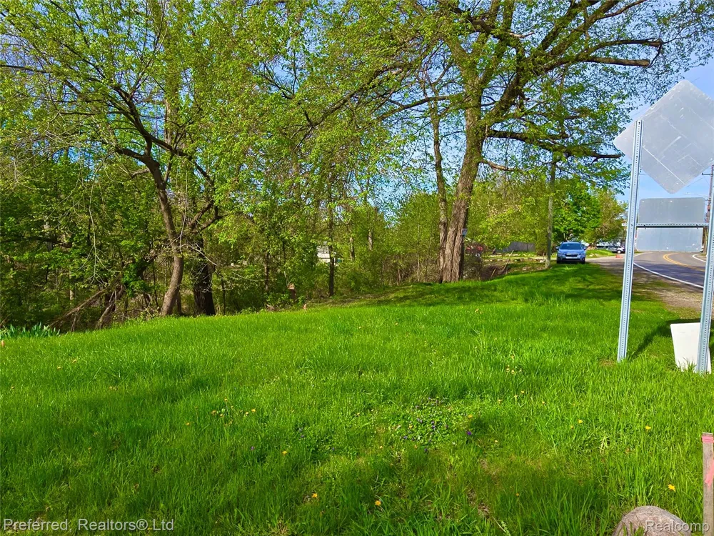 9691 Elizabeth Lake Road White Lake Charter Township, MI 48386