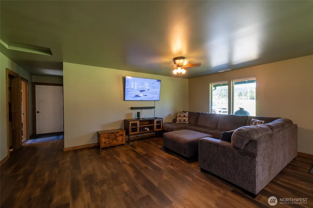 3452 State Route 508 Onalaska, WA 98570