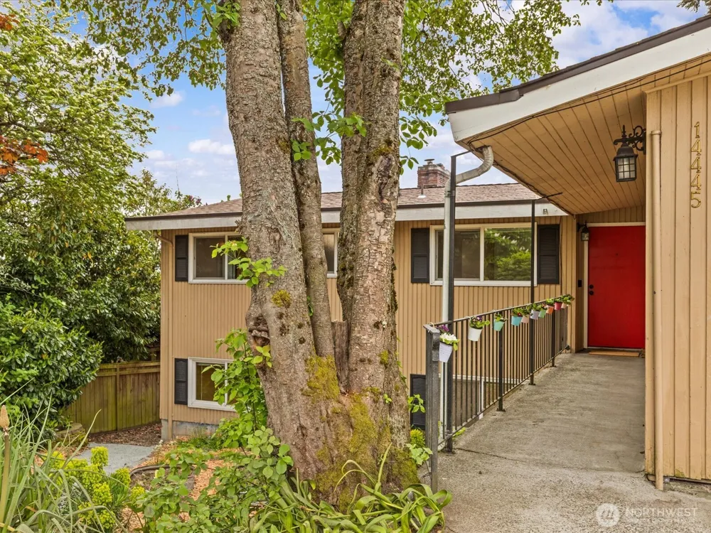 14445 5th Avenue S Burien, WA 98168