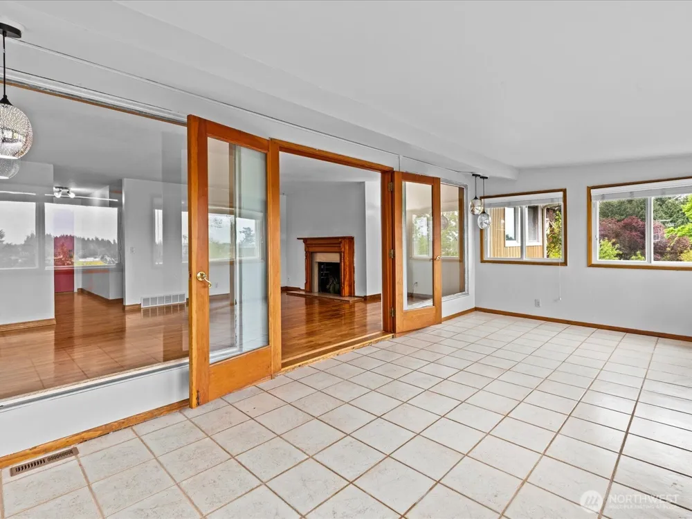 14445 5th Avenue S Burien, WA 98168