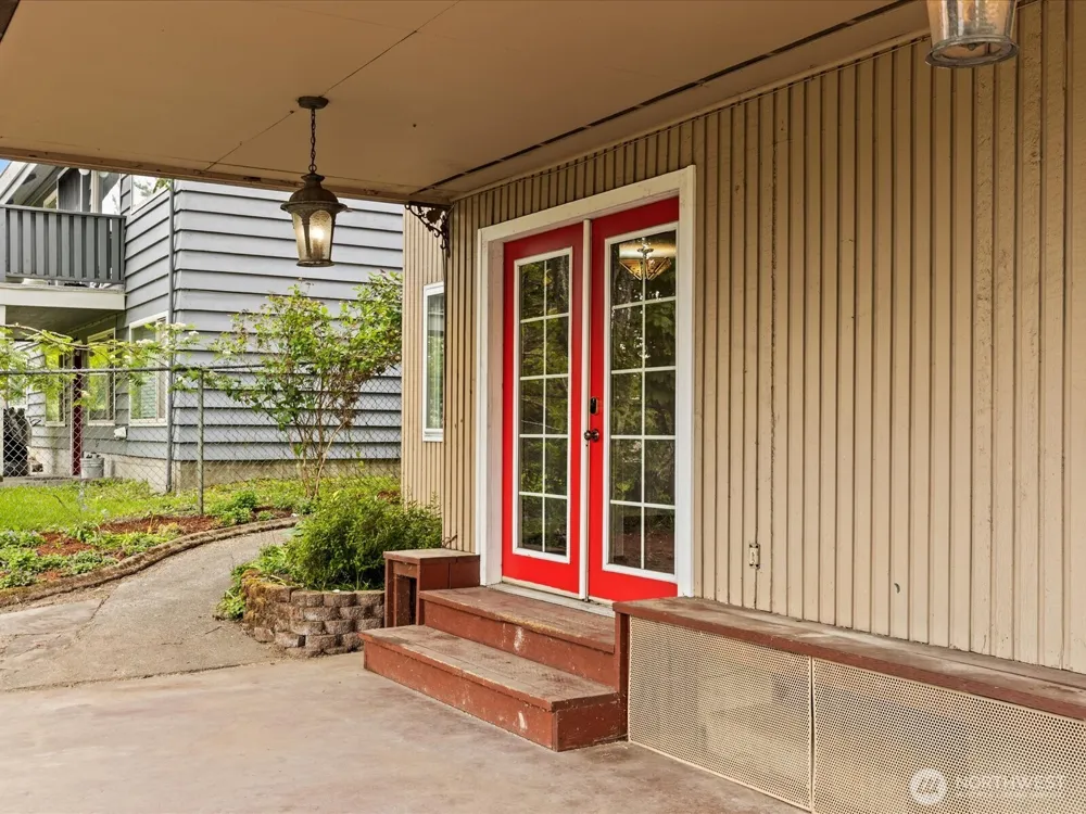 14445 5th Avenue S Burien, WA 98168