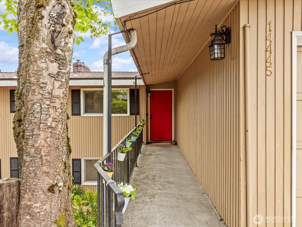 14445 5th Avenue S Burien, WA 98168